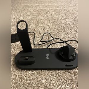 4 in 1 Wireless Charger Compatible with iPhone 12/11/11 Pro Ebeet Direct black